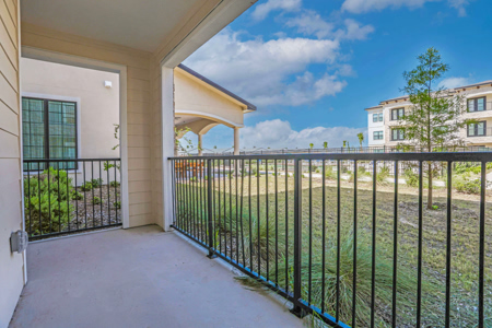 Avanti-Legacy-Emerald-Point 41